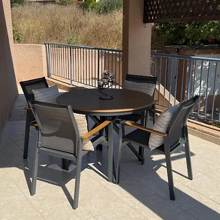 度假居 Spacious 2 Bedroom House With Great Views 佩亚