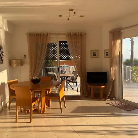 度假居 Spacious 2 Bedroom House With Great Views