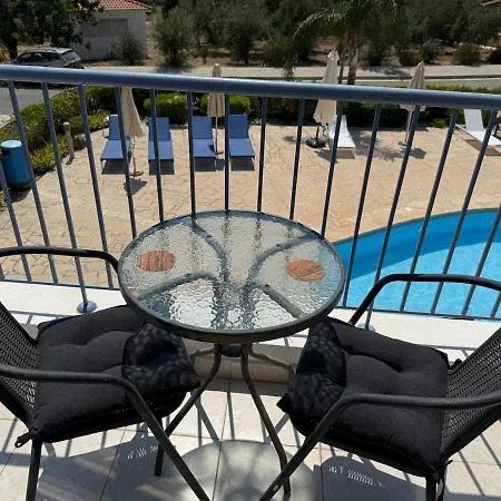 Spacious 2 Bedroom House With Great Views 度假居 佩亚