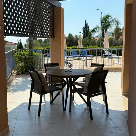 Spacious 2 Bedroom House With Great Views