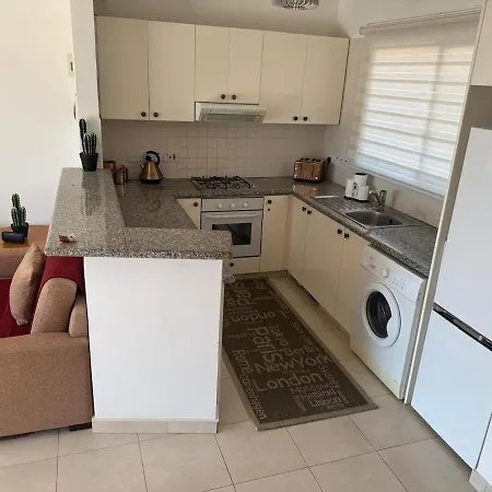Spacious 2 Bedroom House With Great Views